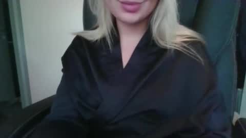 denise433470 online show from September 14, 1:10 pm