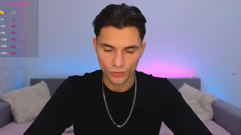 Den online show from November 2, 10:28 am