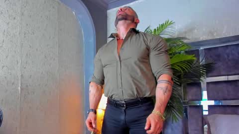 dennis_cox_ online show from March 6, 11:36 am