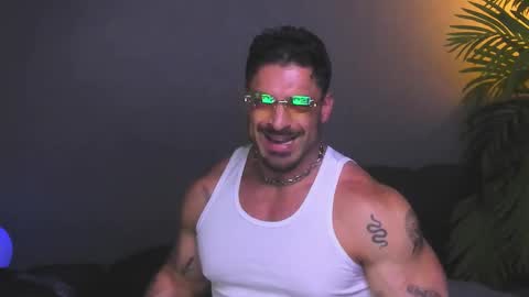 dennis_cox_ online show from December 3, 8:12 am