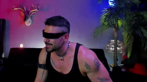 dennis_cox_ online show from March 29, 4:45 am