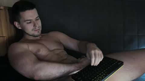 Snapshot of dennis_night chatting on October 10, 12:31 am Den online show from October 10, 12:31 am