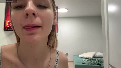 Denni online show from January 15, 6:22 pm