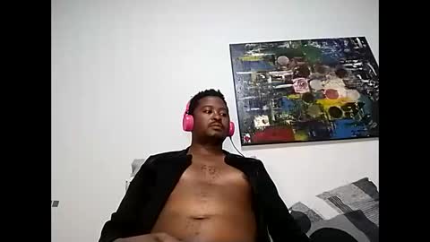 Snapshot of dentzo chatting on May 31, 6:09 pm mastER blACK online show from May 31, 6:09 pm