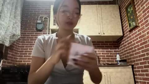 Snapshot of denysebernacchi chatting on September 27, 1:16 pm Emma online show from September 27, 1:16 pm