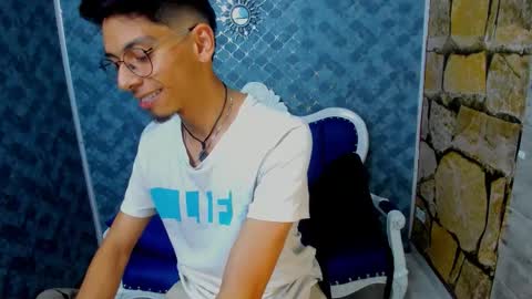 Dereck online show from December 16, 11:48 am