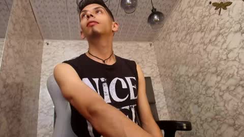 Dereck online show from December 19, 10:33 am