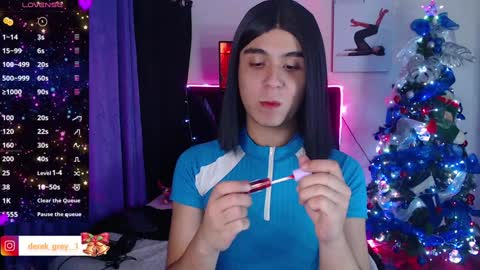 derek grey online show from January 1, 10:32 am