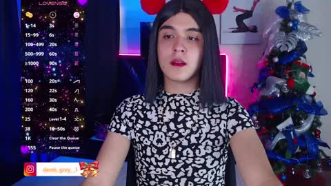 derek grey online show from January 2, 8:24 pm