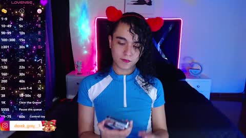 derek grey online show from January 13, 11:27 pm