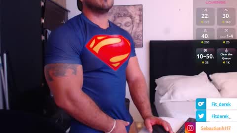 Derek online show from December 19, 2:02 pm