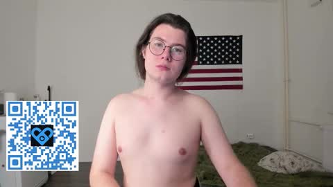 Derek online show from October 17, 12:25 am