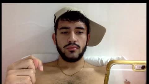 Snapshot of derek_smiith chatting on January 19, 9:33 am Derek smiith online show from January 19, 9:33 am