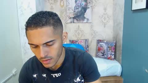 Snapshot of derek_storm_ chatting on November 12, 12:16 pm D E R E K online show from November 12, 12:16 pm