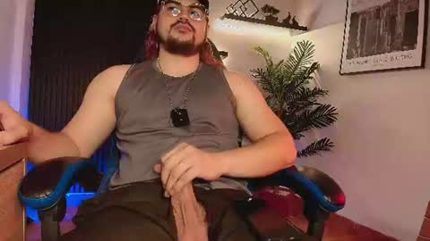 Snapshot of derek_vow chatting on August 7, 1:51 am Derek online show from August 7, 1:51 am