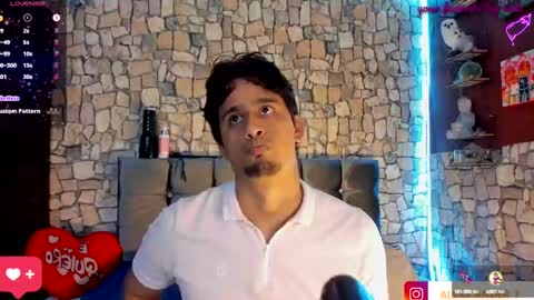 Snapshot of derekk_cute chatting on January 18, 8:30 pm DEREKK online show from January 18, 8:30 pm