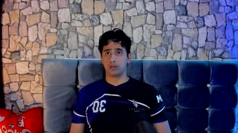 Snapshot of derekk_cute chatting on January 23, 3:05 am DEREKK online show from January 23, 3:05 am