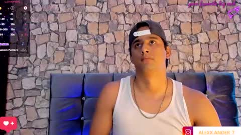 Snapshot of derekk_cute chatting on January 27, 5:36 am DEREKK online show from January 27, 5:36 am