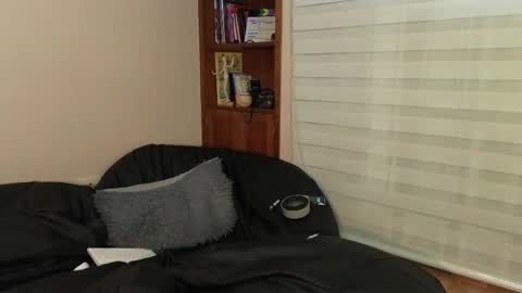 Derek online show from June 4, 12:27 am