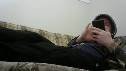 Snapshot of derf007 chatting on February 25, 6:47 am derf007 online show from February 25, 6:47 am