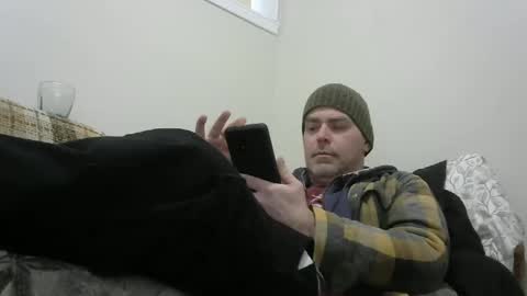 Snapshot of derf007 chatting on March 1, 7:37 pm derf007 online show from March 1, 7:37 pm
