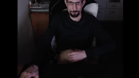 dermattes online show from April 4, 2:36 pm