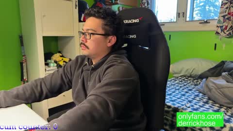 Snapshot of derrick_hose chatting on February 26, 11:15 pm Derrick Hose online show from February 26, 11:15 pm