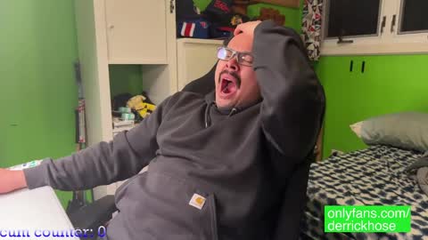 Snapshot of derrick_hose chatting on February 27, 3:47 am Derrick Hose online show from February 27, 3:47 am