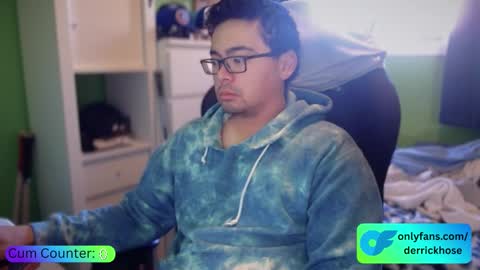 Snapshot of derrick_hose chatting on November 16, 3:28 pm Derrick Hose online show from November 16, 3:28 pm