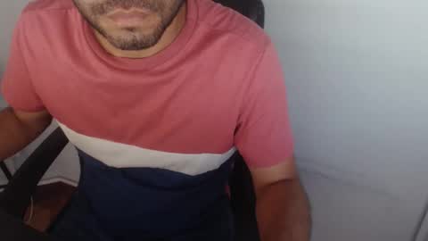 Snapshot of derrik_ chatting on April 3, 12:36 pm online show from April 3, 12:36 pm