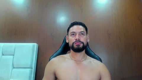 DerryBigger CM online show from October 2, 2:02 pm