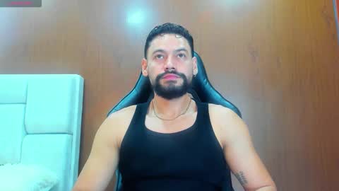 DerryBigger CM online show from November 10, 2:27 pm