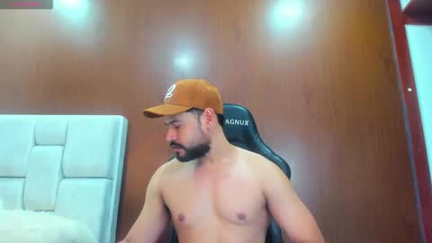 DerryBigger CM online show from March 15, 7:09 pm