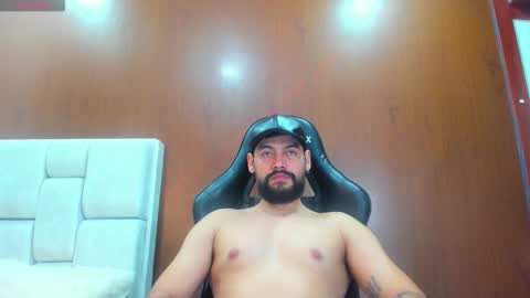 DerryBigger CM online show from March 25, 7:31 pm