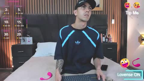 derrymeyers online show from November 9, 7:28 am