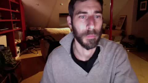 Snapshot of derspanishboy chatting on December 15, 10:58 pm derspanishboy online show from December 15, 10:58 pm