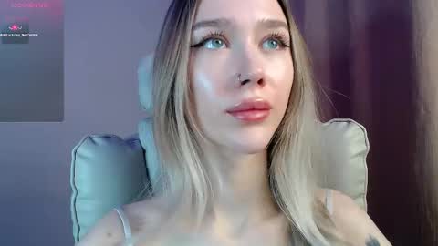 Ari online show from March 6, 5:42 pm