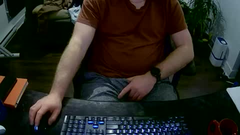 desdisdes online show from April 10, 12:05 am