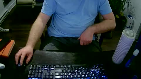 desdisdes online show from April 23, 12:34 am