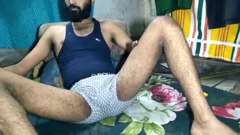 desi_boy799417 online show from October 2, 8:32 am
