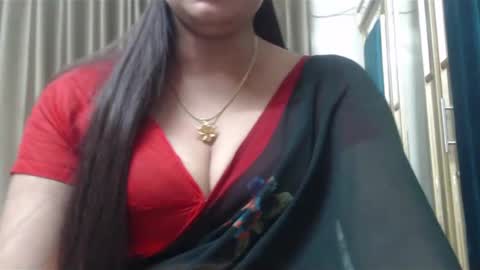 Snapshot of desimaisa130 chatting on December 14, 2:42 pm Maisa online show from December 14, 2:42 pm