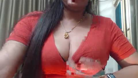 Snapshot of desimaisa130 chatting on December 23, 8:36 pm Maisa online show from December 23, 8:36 pm