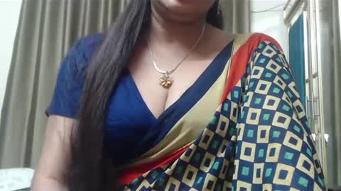 Snapshot of desimaisa130 chatting on December 25, 7:02 pm Maisa online show from December 25, 7:02 pm