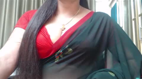 Snapshot of desimaisa130 chatting on December 26, 3:53 pm Maisa online show from December 26, 3:53 pm