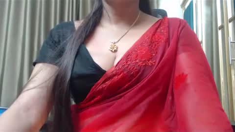 Snapshot of desimaisa130 chatting on December 29, 5:12 pm Maisa online show from December 29, 5:12 pm