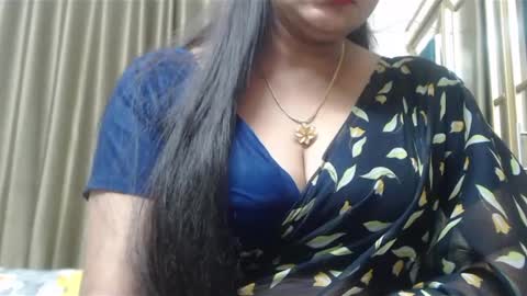 Snapshot of desimaisa130 chatting on February 20, 5:18 pm Maisa online show from February 20, 5:18 pm