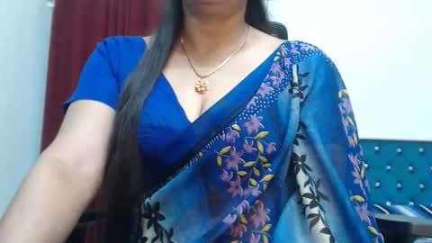 Snapshot of desimaisa130 chatting on September 23, 12:24 am Maisa online show from September 23, 12:24 am