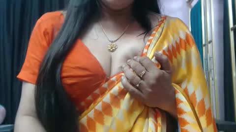 Snapshot of desimaisa130 chatting on October 18, 5:35 pm Maisa online show from October 18, 5:35 pm