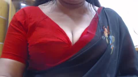 Snapshot of desimaisa130 chatting on June 14, 3:25 pm Maisa online show from June 14, 3:25 pm