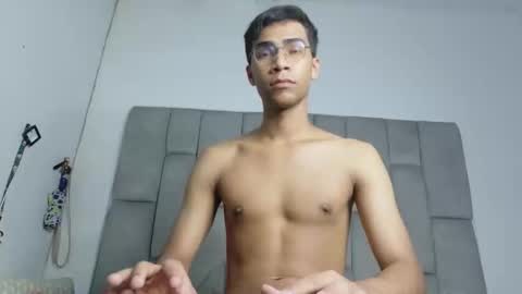 desire4duo online show from February 9, 10:08 am